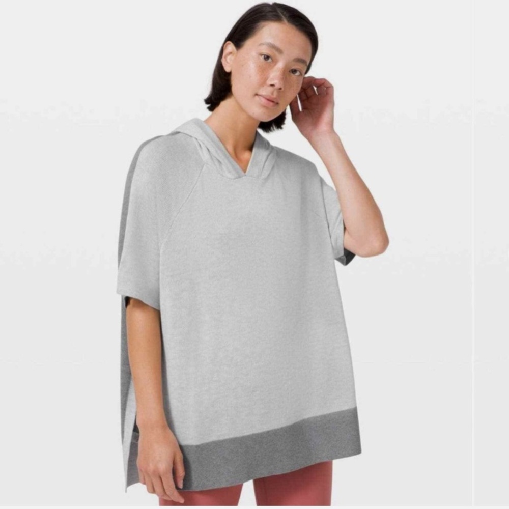 Lululemon Opened Up Poncho Heathered Gray Hooded Poncho Size M/L